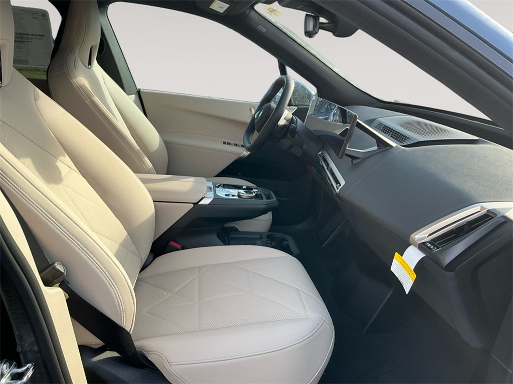 2026 BMW iX xDrive60