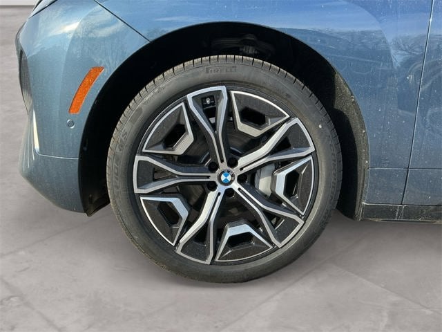 2026 BMW iX xDrive60