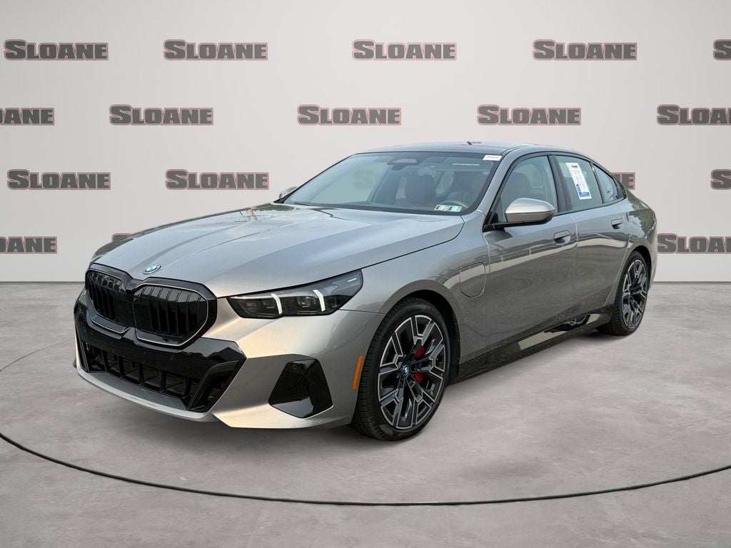2025 BMW 5 Series 550e xDrive