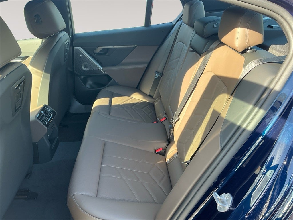 2026 BMW 5 Series 550e xDrive