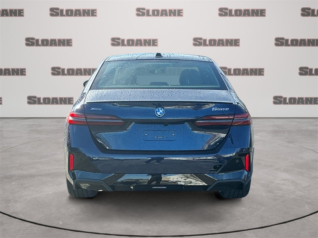 2026 BMW 5 Series 550e xDrive