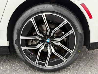 2025 BMW 7 Series 740i xDrive M Sport