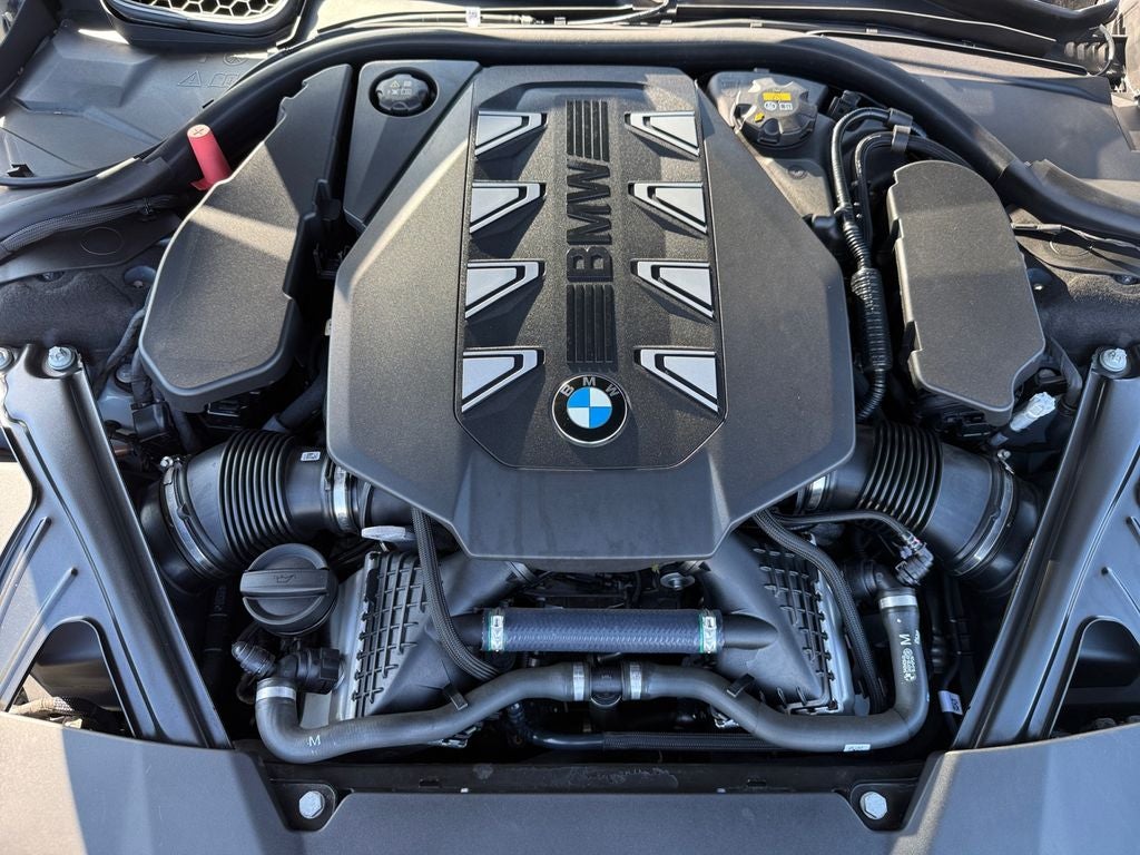 2023 BMW 7 Series 760i xDrive