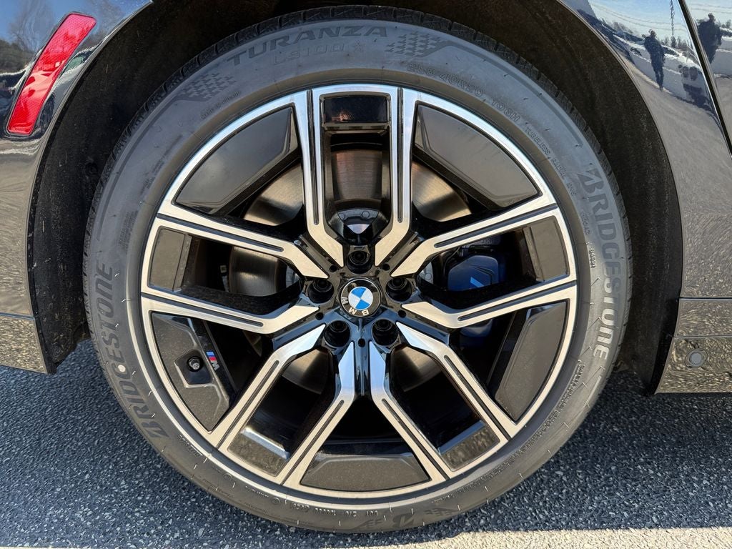 2025 BMW 7 Series 760i xDrive
