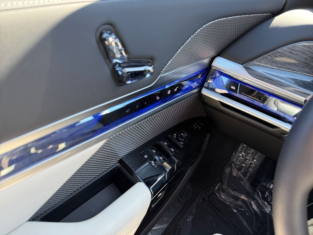 2025 BMW 7 Series 760i xDrive