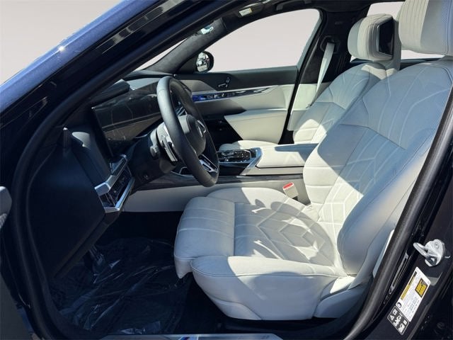 2025 BMW 7 Series 760i xDrive