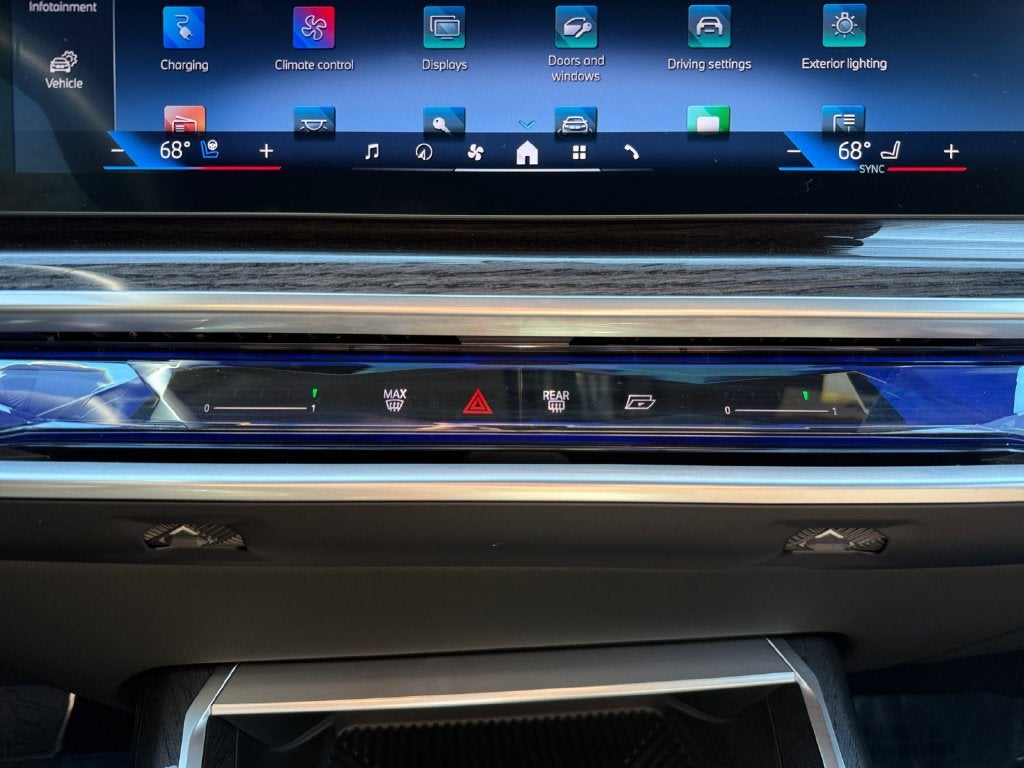 2026 BMW 7 Series 750e xDrive