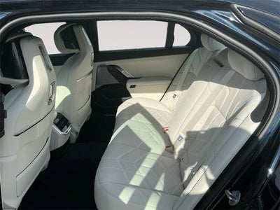 2026 BMW 7 Series 750e xDrive