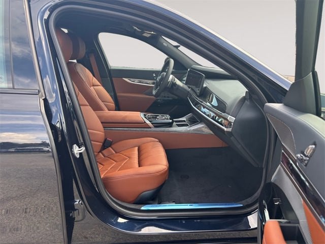 2026 BMW 7 Series 750e xDrive M Sport