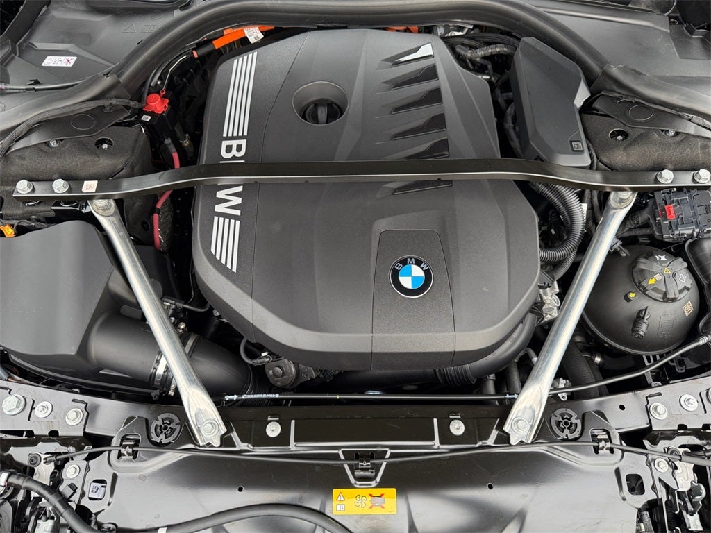 2025 BMW 7 Series 750e xDrive