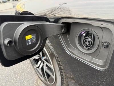 2025 BMW 7 Series 750e xDrive