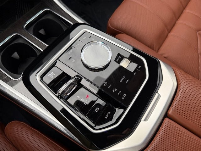 2025 BMW 7 Series 750e xDrive