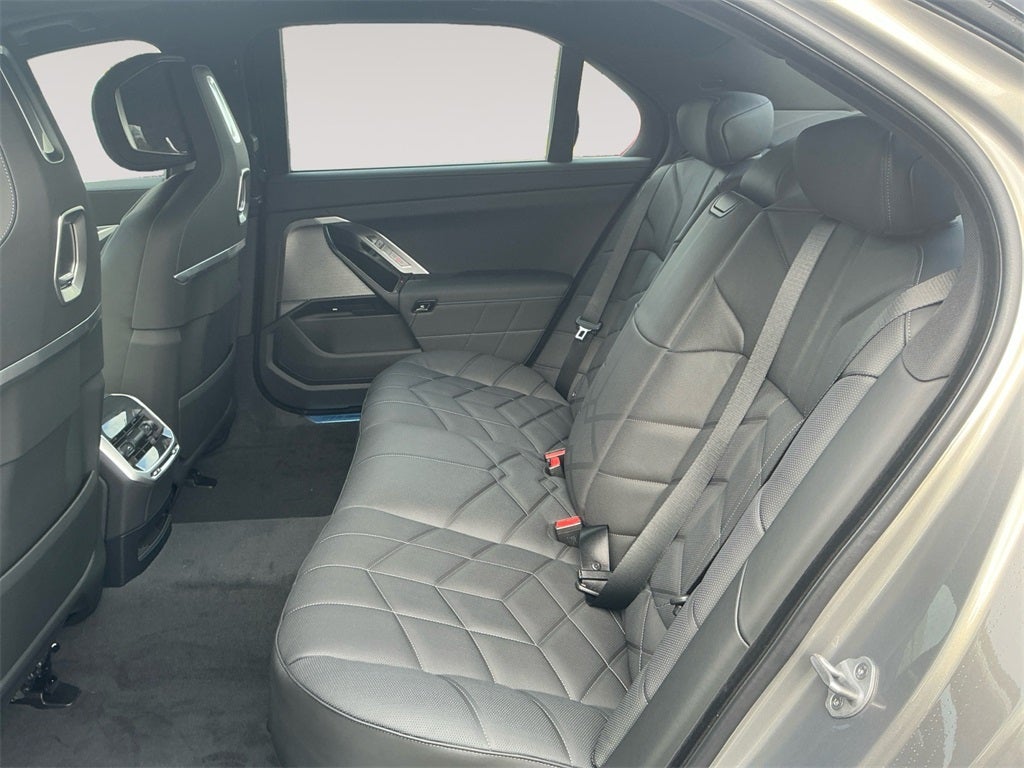 2026 BMW 7 Series 750e xDrive