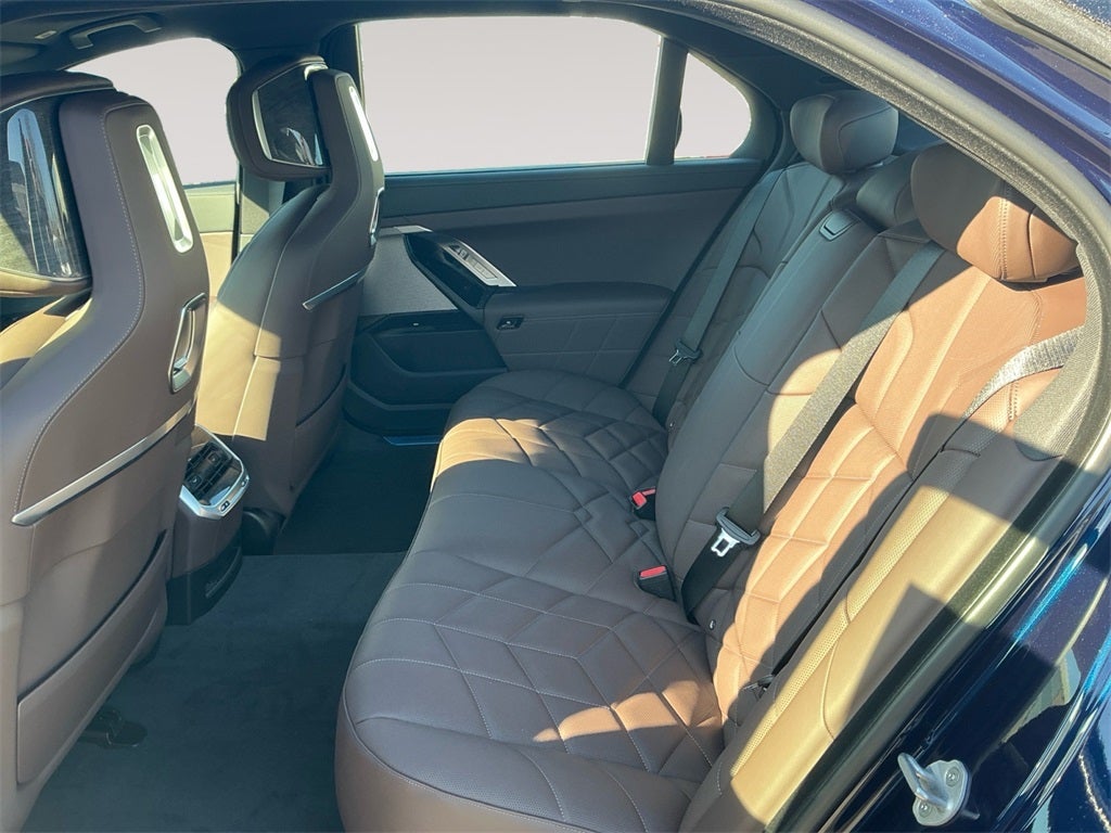 2026 BMW 7 Series 750e xDrive