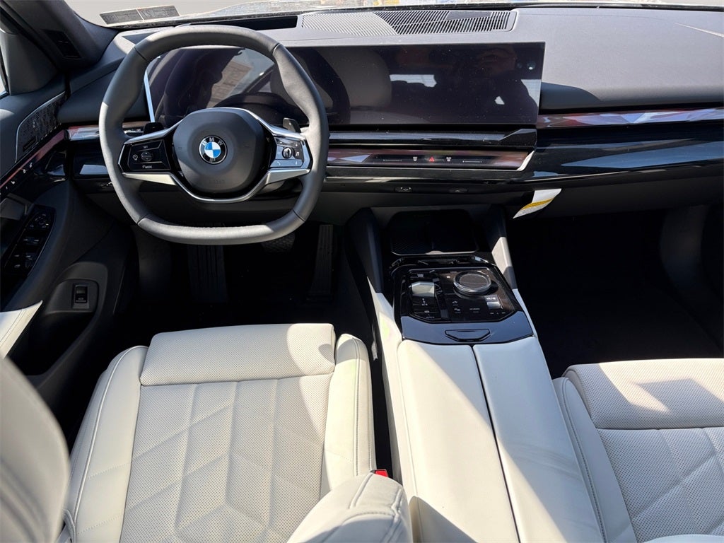 2026 BMW 5 Series 530i xDrive