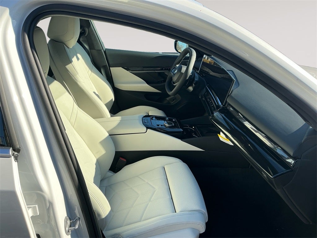 2026 BMW 5 Series 530i xDrive