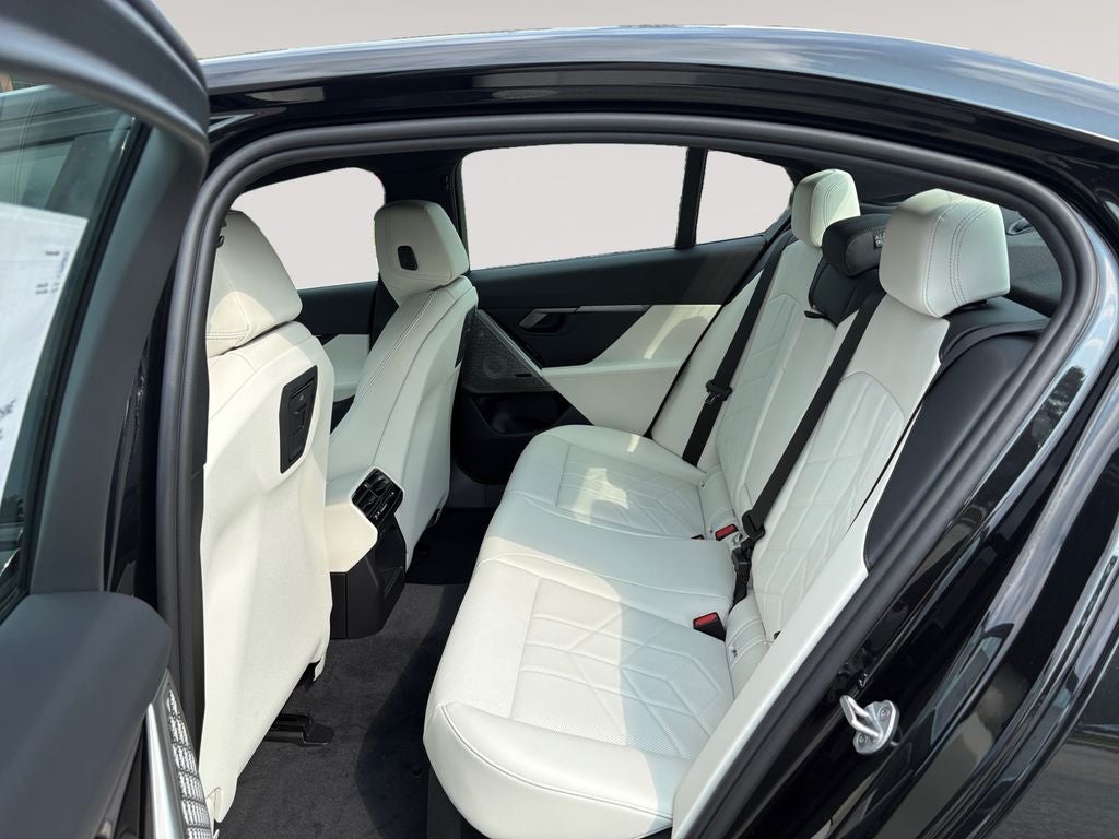 2027 BMW 5 Series 530i xDrive