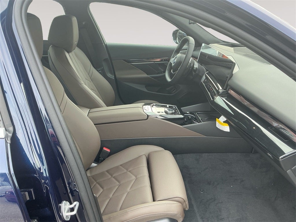 2026 BMW 5 Series 530i xDrive