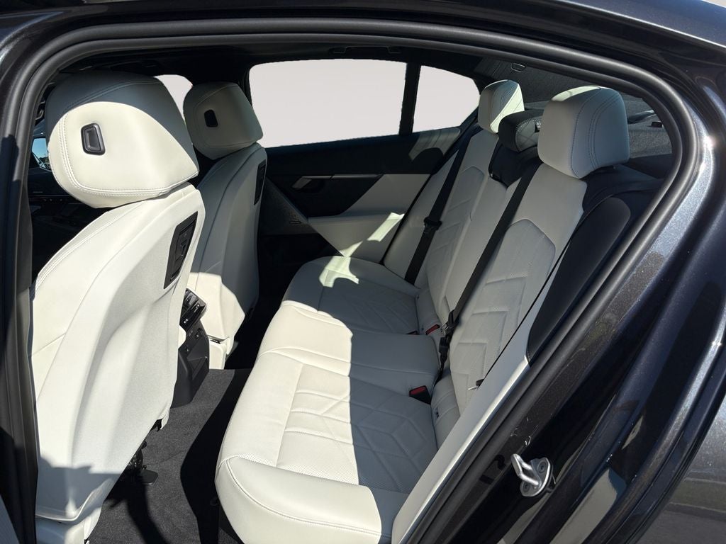 2027 BMW 5 Series 530i xDrive