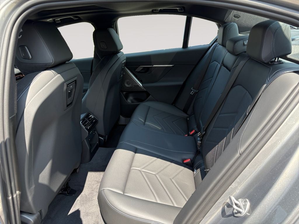 2027 BMW 5 Series 530i xDrive