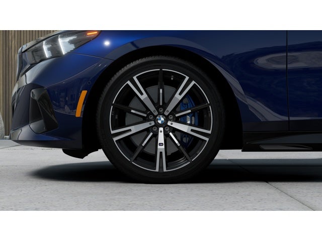 2027 BMW 540i Base
