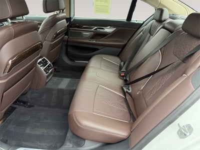 2021 BMW 7 Series 750i xDrive