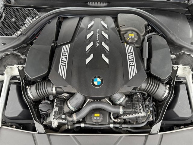 2021 BMW 7 Series 750i xDrive