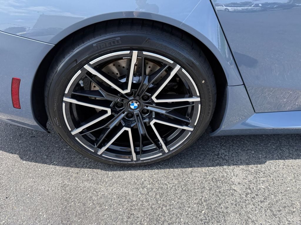 2027 BMW M5 Base
