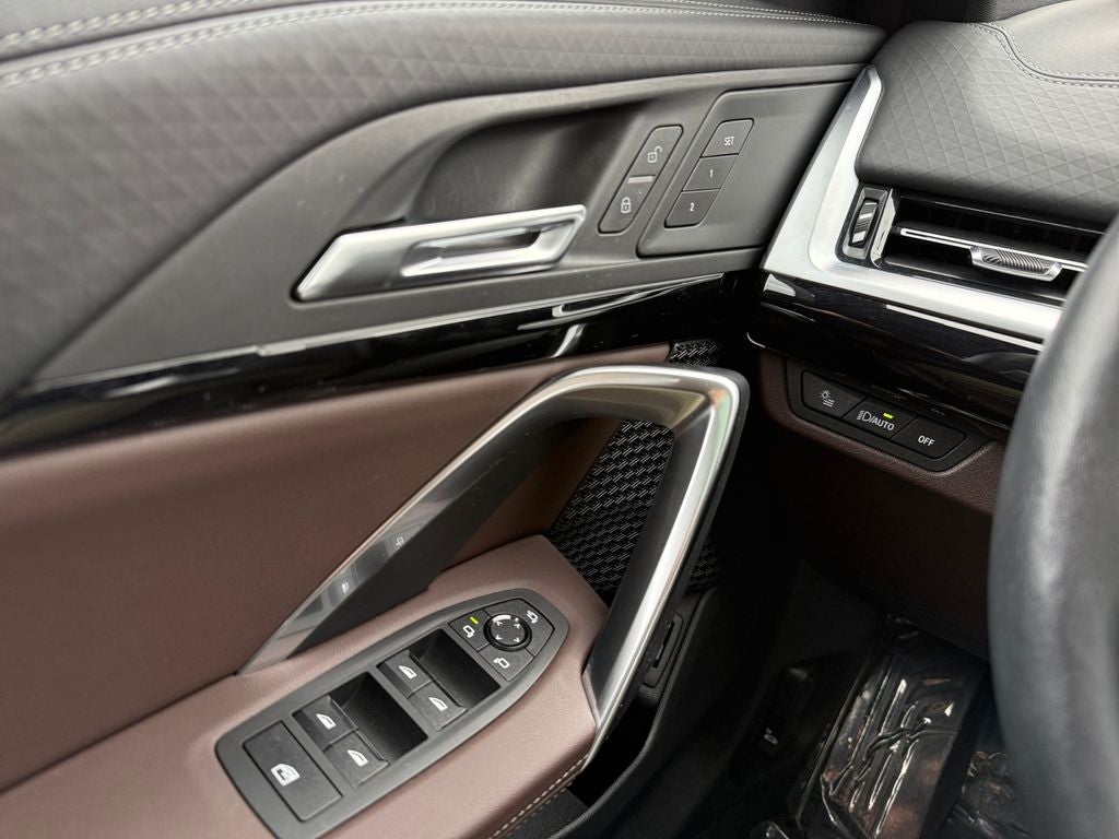 2025 BMW X2 xDrive28i