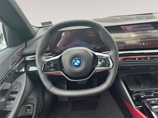 2025 BMW i5 xDrive40