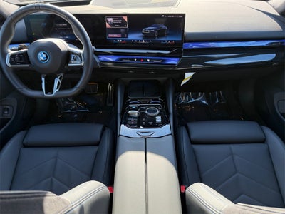 2025 BMW i5 xDrive40 M Sport