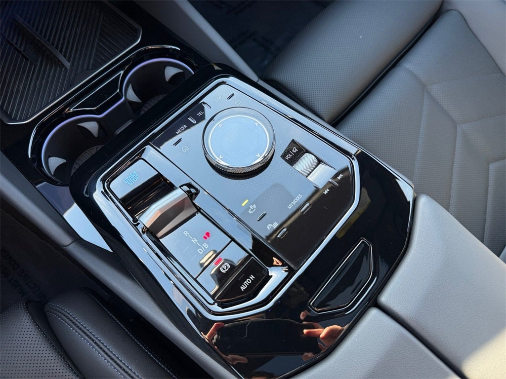 2025 BMW i5 xDrive40 M Sport