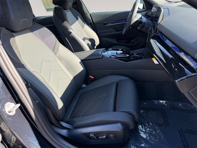 2025 BMW i5 xDrive40 M Sport