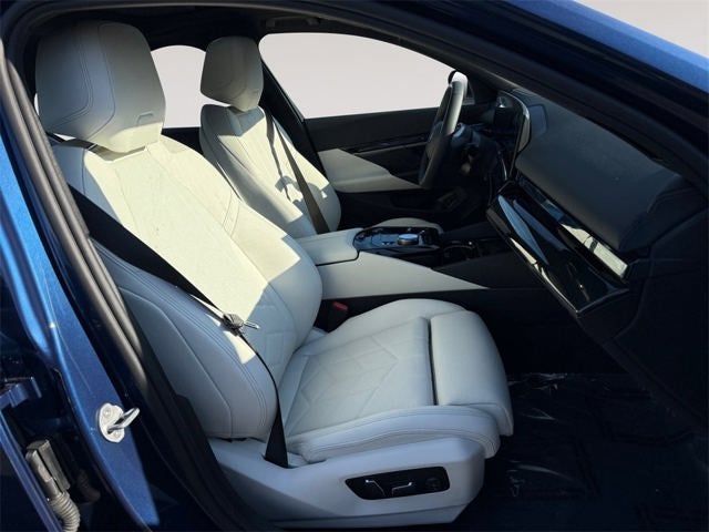 2026 BMW i5 xDrive40