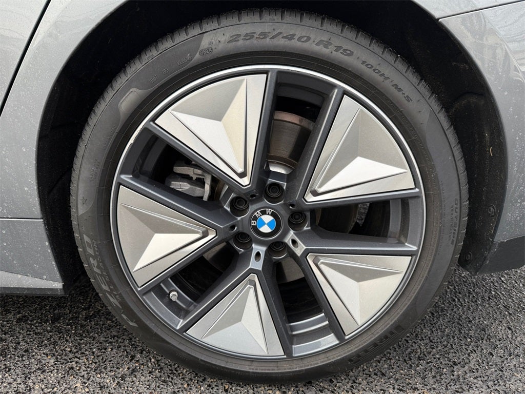 2025 BMW i4 xDrive40