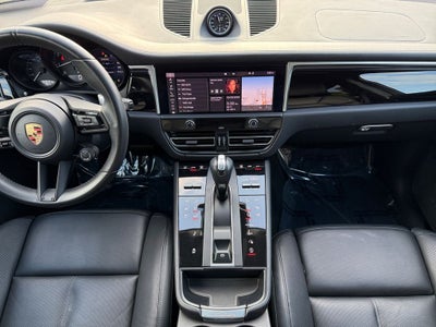 2023 Porsche Macan T