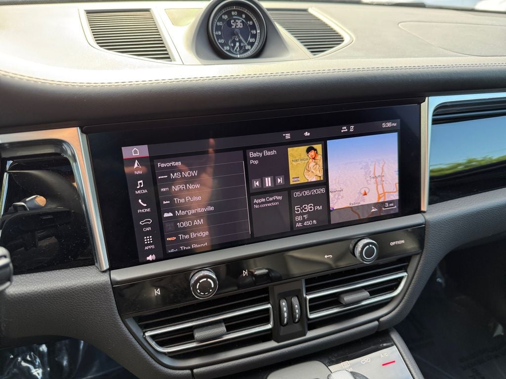 2023 Porsche Macan T