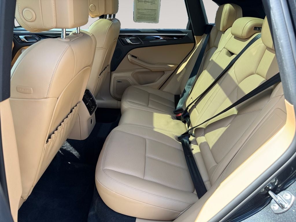 2018 Porsche Macan Base