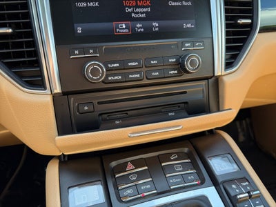 2018 Porsche Macan Base