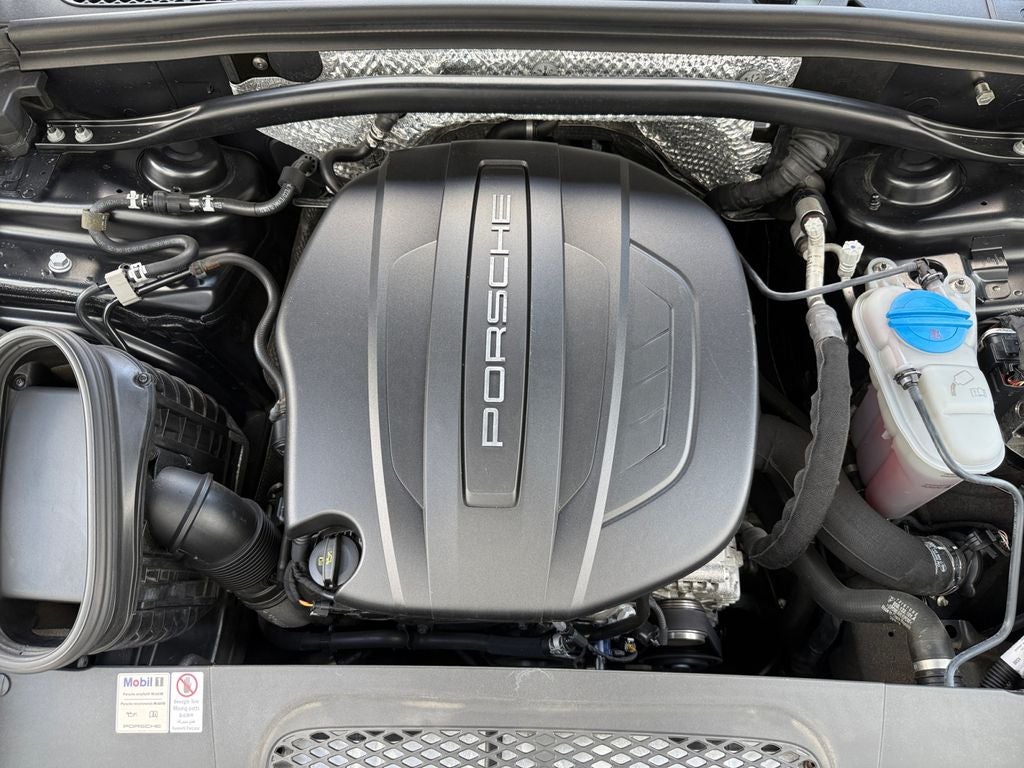 2018 Porsche Macan Base