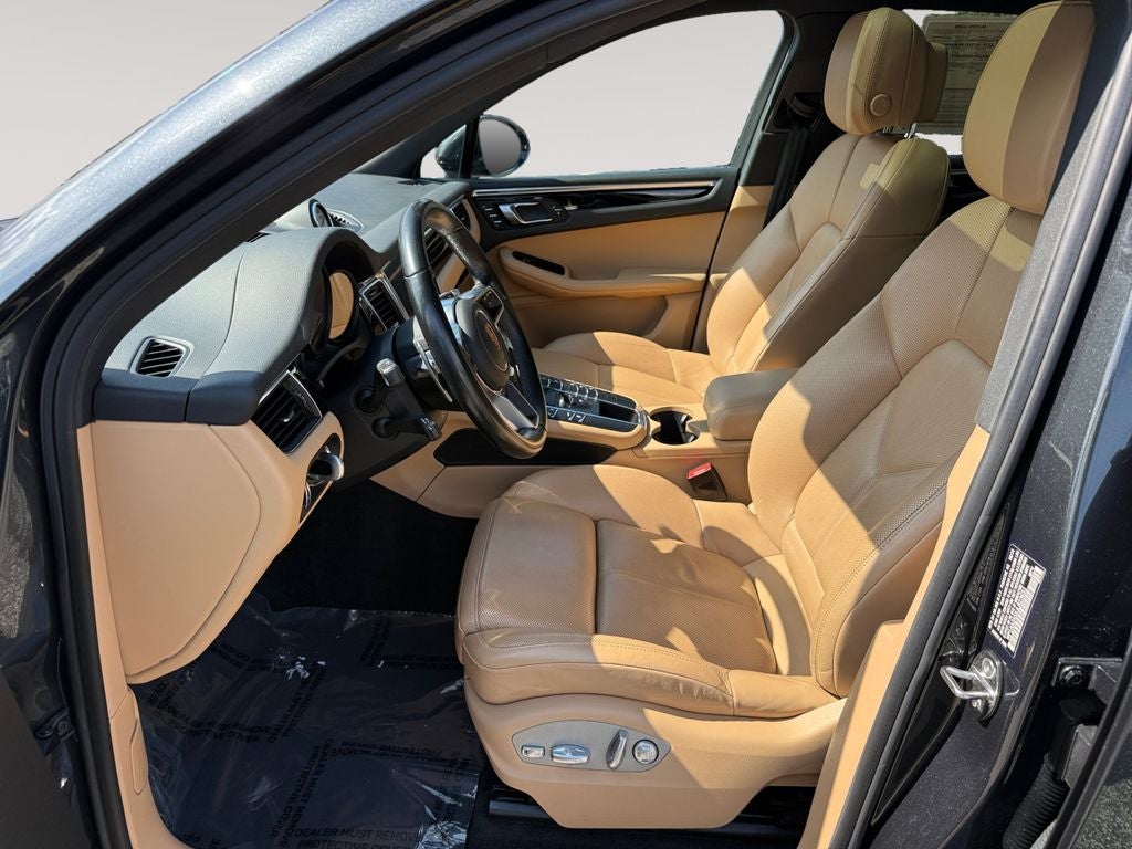 2018 Porsche Macan Base