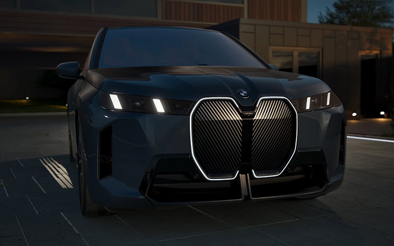 The BMW iX illuminated kidney grille. | BMW of Devon in Devon PA